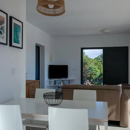 Heated & Shared Pool Matriana 36b, North Shore