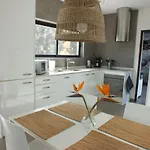 Βίλα Heated & Shared Pool Matriana 36b, North Shore La Oliva