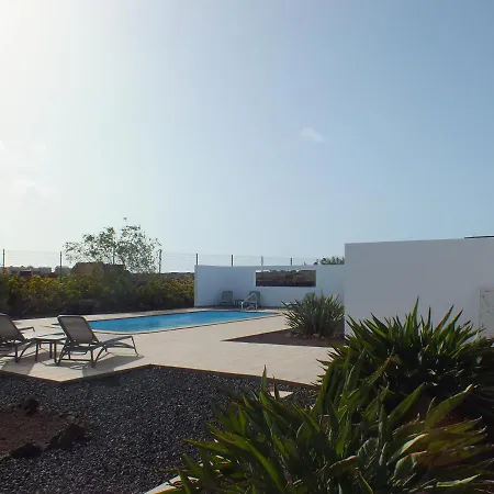 Vila Heated & Shared Pool Matriana 36b, North Shore *