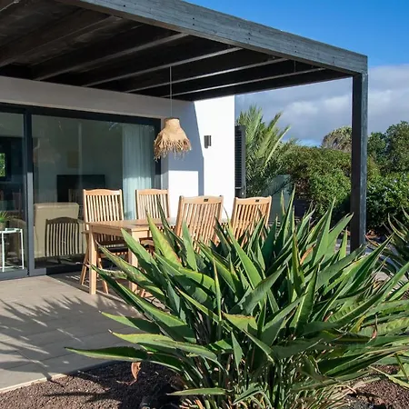 Heated & Shared Pool Matriana 36b, North Shore Vila La Oliva